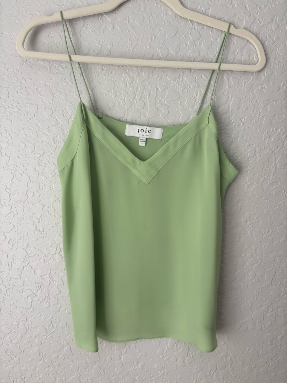 Joie ‘Allena’ Sleeveless Silk Camisole Top